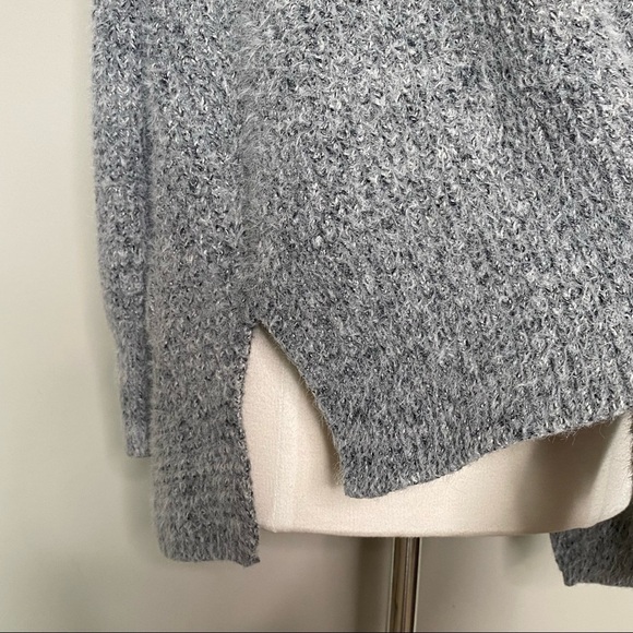 VICI Gray Knitted Chunky Fuzzy Open Cardigan, size Small - Picture 9 of 16